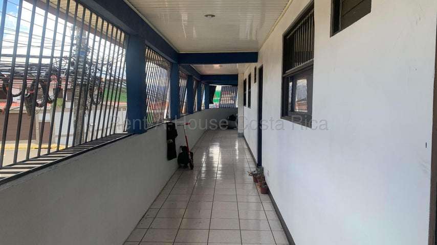EDIFICIO COMERCIAL-RESIDENCIAL - Imagen 9