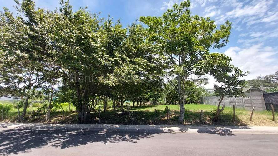 Lote en Santa Ana - 643 m² - ₡125,000,000