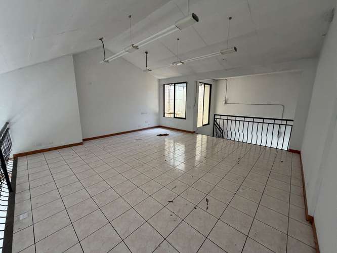 120m2 Sobre La Mejor Calle Heredia Centro  - Imagen 6
