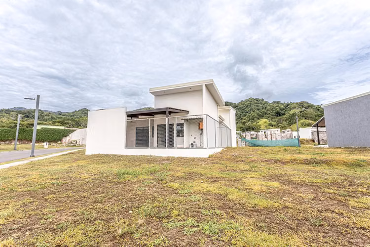 Hermosa casa en Venta en condominio con seguridad privada, $259000 - Imagen 5