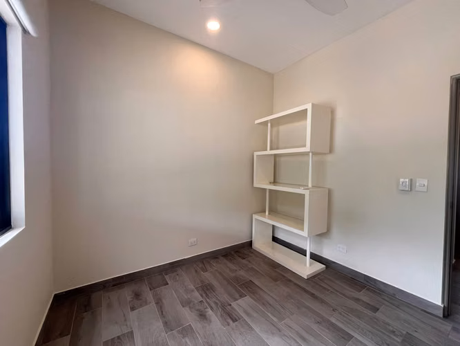 Hermosa casa en Venta en condominio con seguridad privada, $259000 - Imagen 2