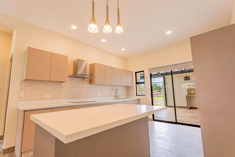 Hermosa casa en Venta en condominio con seguridad privada, $259000 - Imagen 7