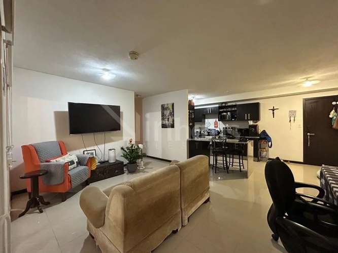 Venta de apartamento con jardin y terraza en condominio en Rio Oro  - Imagen 2