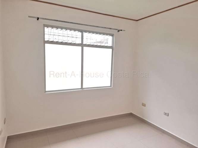 VENTA CASA DE 3 HABITACIONES EN LA TRINIDAD DE MORAVIA, SAN JOSÉ | SEGURIDAD 24/7 | EN RESIDENCIAL | UN NIVEL - Imagen 10