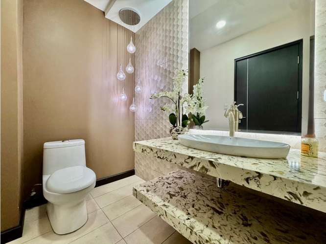Lujoso apartamento en San Rafael de Escazú - Imagen 10