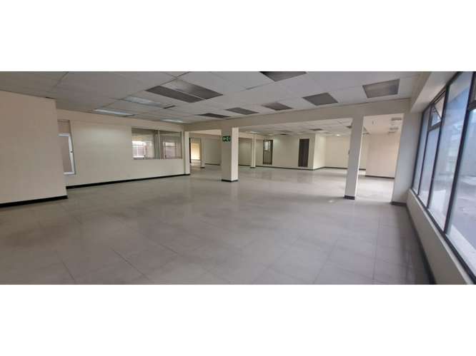 ALQUILER DE OFICINA EN EDIFICIO, SAN JOSE,CENTRO - Imagen 2