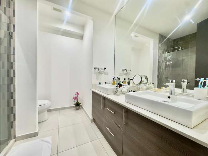 Apartamento Céntrico con jardín en Santa Ana - Imagen 7