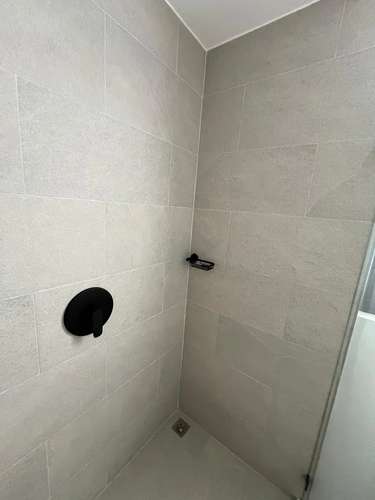 Apartamento Nuevo EN TORRE, Cerca de Todo, Con Vistas al Bosque y al Valle Central. - Imagen 15