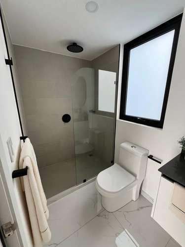 Apartamento Nuevo EN TORRE, Cerca de Todo, Con Vistas al Bosque y al Valle Central. - Imagen 14