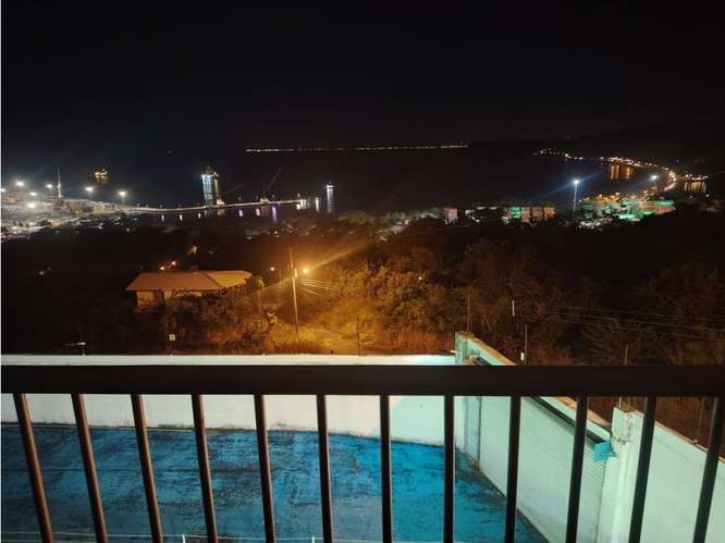 VENTA DE CASA EXCLUSIVA CON VISTAS ESPECTACULARES!  - Imagen 4