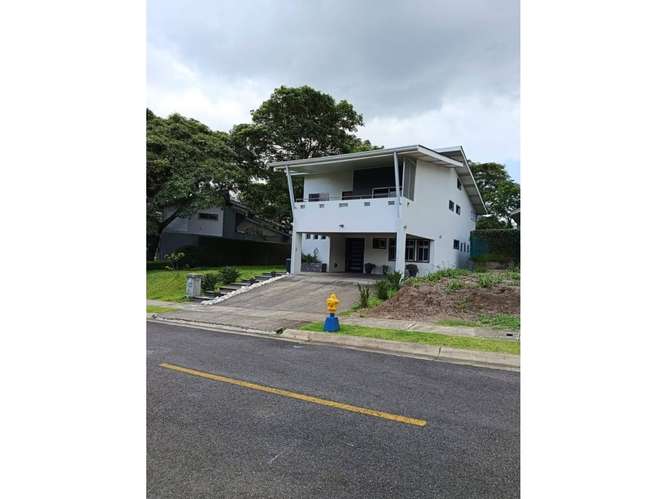 VENTA DE HERMOSA CASA, TIERRAS DEL CAFE, HEREDIA 4010 (GC) - Imagen 2