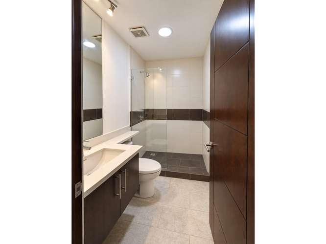 Apartamento en Montesol con acceso al jardín - Imagen 8