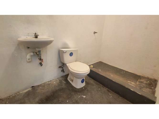 Local en Alquiler en La Uruca, San Jose, Uso Comercial,calle ppal - Imagen 15