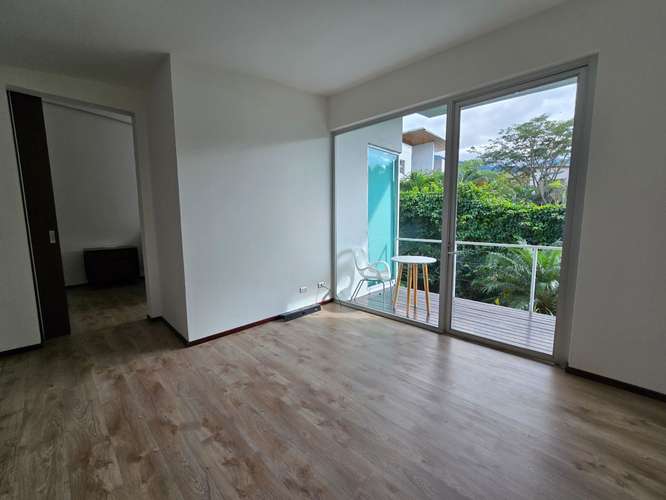 Moderno apartamento amoblado con amenidades en Santa Ana $1800 - Imagen 5