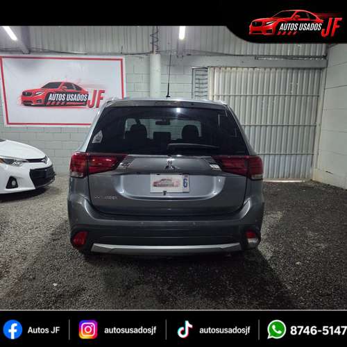 MITSUBISHI OUTLANDER 2016 AUTOMATICO 4X4 7 PASAJEROS FULL EXTRAS - Imagen 4
