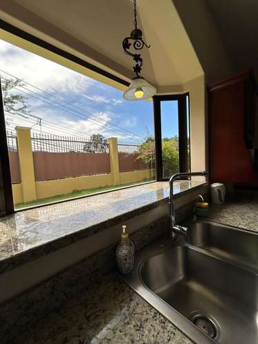 Venta de exclusiva recidencia en cuidad Colón  - Imagen 15