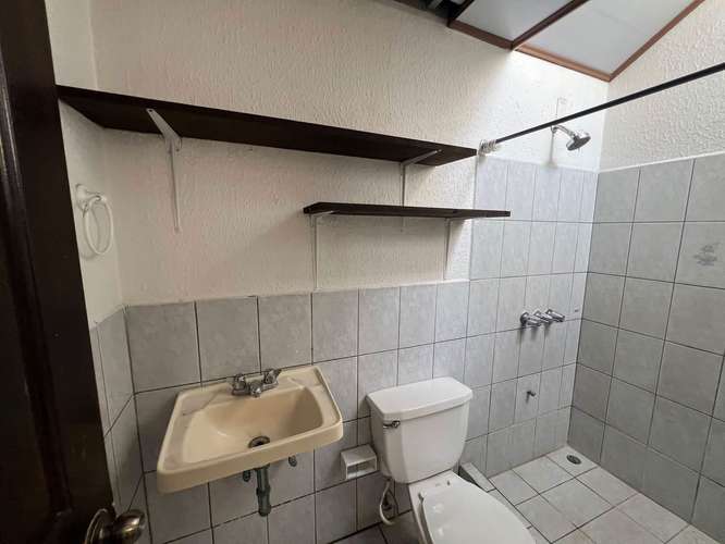 Alquiler de casa amplia el LAGUNILLA de Heredia RECIDENCIAL real Santa María  - Imagen 13