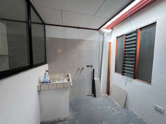 Alquiler de casa amplia el LAGUNILLA de Heredia RECIDENCIAL real Santa María  - Imagen 7
