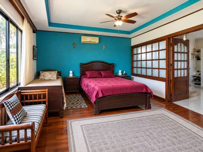 Residencia exclusiva con amplio terreno en San Pablo de Heredia.   - Imagen 9