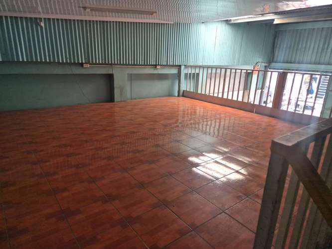 ALQUILER DE BODEGA 230m2 - Imagen 5