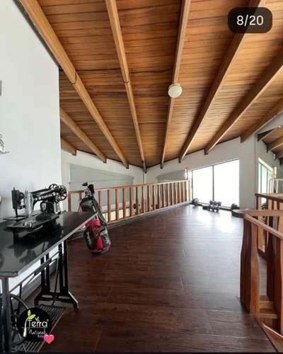 Se vende Casa espaciosa y con jardines!