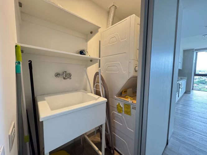OPORTUNIDAD - Venta de Apartamento en Nest - Curridabat  1 habitación, 1.5 baños, 1 parqueo, incluye línea blanca. - Imagen 11