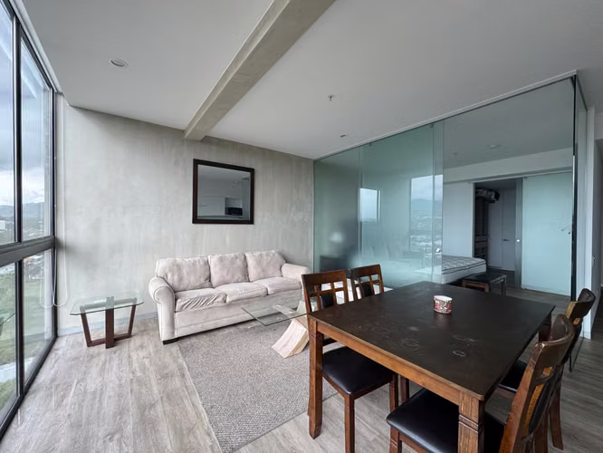 OPORTUNIDAD - Venta de Apartamento en Nest - Curridabat  1 habitación, 1.5 baños, 1 parqueo, incluye línea blanca. - Imagen 2