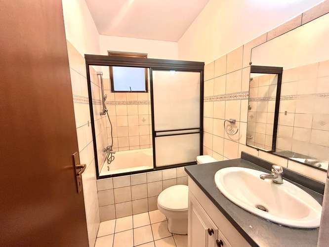 Escazú Se Alquila Acogedor Apartamento 2 HAB 500 000 - Imagen 8
