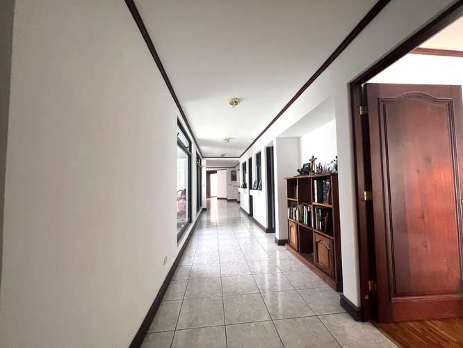  CASA AMPLIA EN VENTA EN LOS COLEGIOS DE MORAVIA | 5 HABITACIONES | ALTA PLUSVALÍA | 450 m² DE CONSTRUCCIÓN - Imagen 17