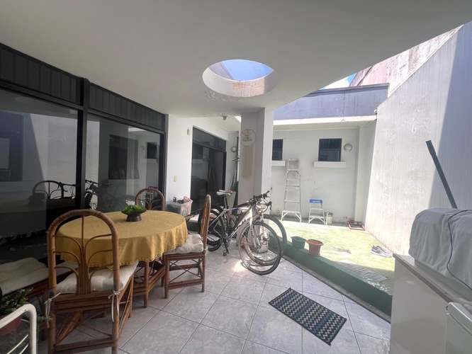  CASA AMPLIA EN VENTA EN LOS COLEGIOS DE MORAVIA | 5 HABITACIONES | ALTA PLUSVALÍA | 450 m² DE CONSTRUCCIÓN - Imagen 11