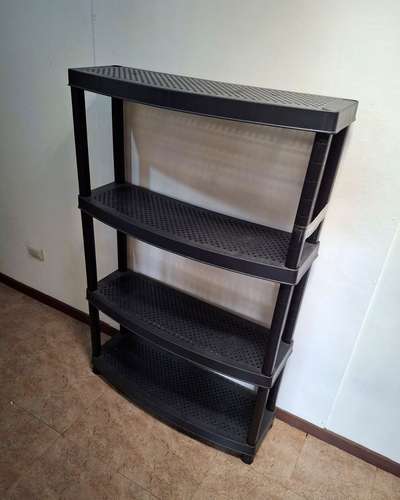 Mueble tipo estante gris oscuro