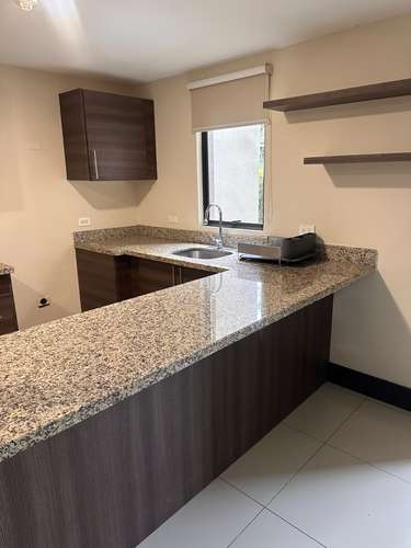 ALQUILER DE APARTAMENTO EN SANTA ANA  - Imagen 2