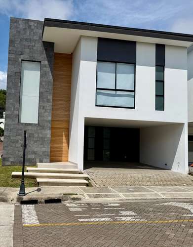 Alquiler de casa moderna en condominio Santa Ana , centro - Imagen 17