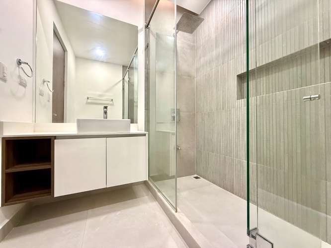 Alquiler de casa moderna en condominio Santa Ana , centro - Imagen 11