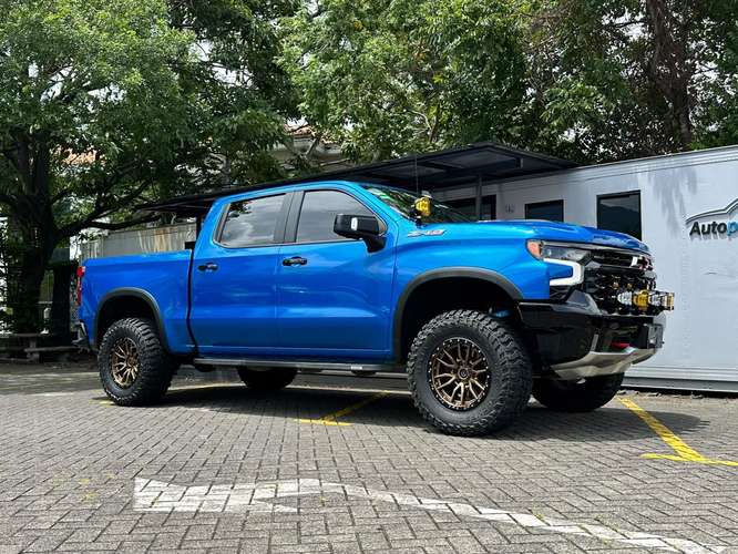 CHEVROLET SILVERADO ZR2 - Imagen 15