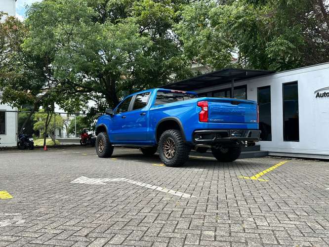 CHEVROLET SILVERADO ZR2 - Imagen 5