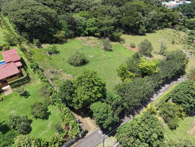 Venta de lote en La Guácima - Alajuela de 7,065 m². ¡Un paraíso! Aprovechable y con bosque propio. - Imagen 8