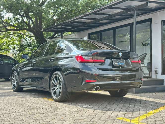 BMW 320i - Imagen 5