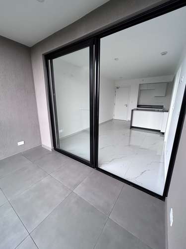 Apartamento nuevo para alquilar con vista verde en Rohrmoser - Imagen 4