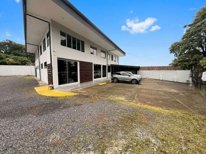 Venta/Alquiler edificio comercial para inversión Pozos, Santa Ana (AF)