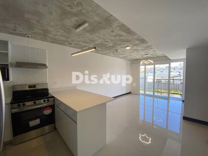 Venta de moderno apartamento. 3 hab. Condominio Khaya, Curridabat - Imagen 2