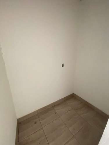 LOCAL EN ESCAZU - Imagen 3