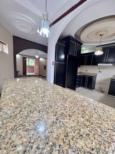 Alquiler Casa tipo quinta privada en Birrí de Santa Bárbara Heredia 4 habitaciones