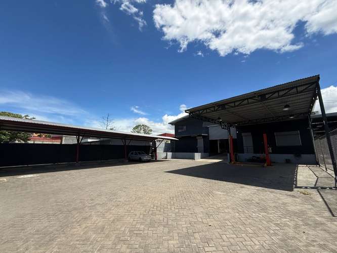 BODEGA INDEPENDIENTE EN ALAJUELA USO COMERCIAL