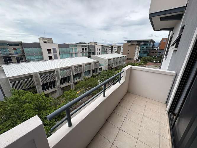 Alquiler de Apartamento en Trejos de Monte Alegre, Cerca Av Escazú. Condominio con amenidades  # 265 - Imagen 5