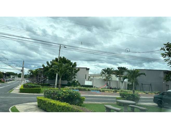 Alquiler de amplio apartamento en condominio Francisco, SEGUNDA PLANTA