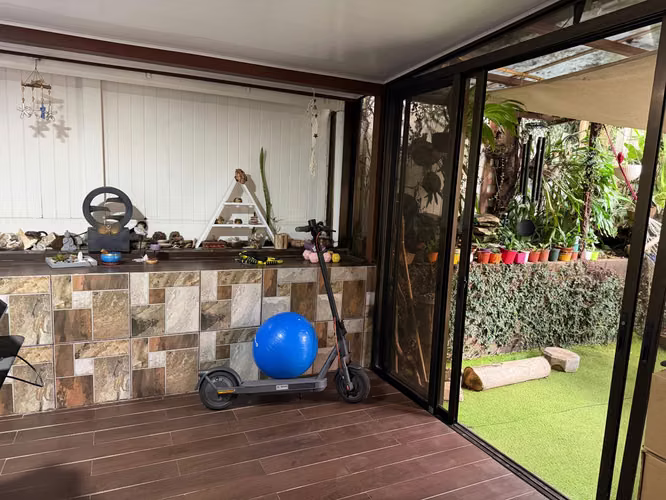 Vendo casa dos pisos en Condominio Vila del Sendero, Santa Lucía Barva Heredia a 5 min del Parque Central Heredia - Imagen 10