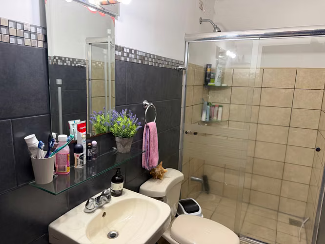 Vendo casa dos pisos en Condominio Vila del Sendero, Santa Lucía Barva Heredia a 5 min del Parque Central Heredia - Imagen 15