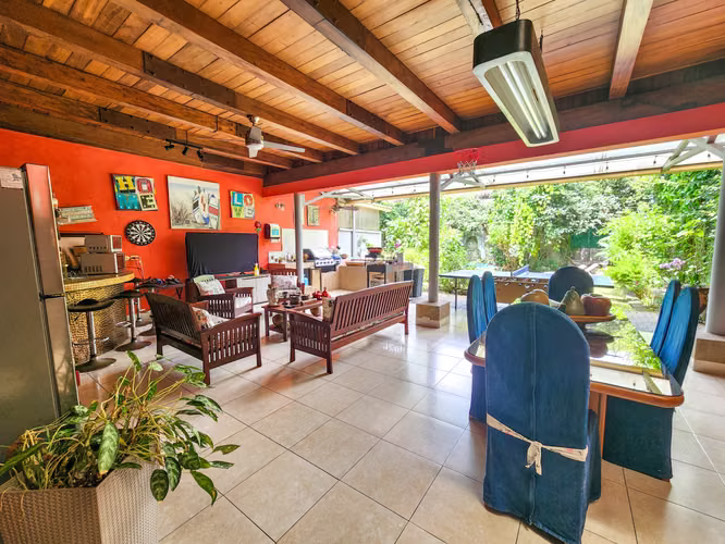 Exclusiva casa de 500 m² en Laureles de Escazú: 3 dormitorios con baño y walk-in closet, $520.000 - Imagen 17