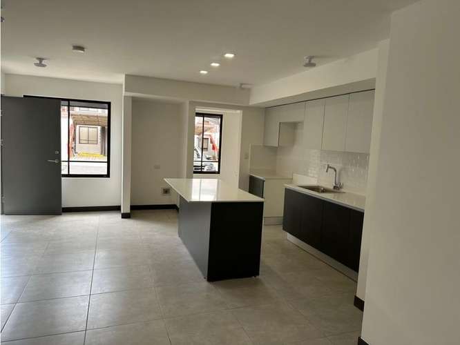 Apartamento amplio con PATIO en condominio en condominio Francisco, Heredia - Imagen 5